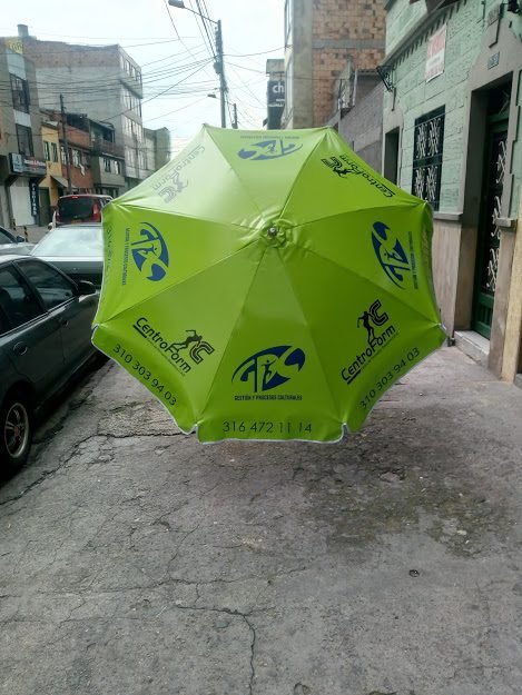 Parasol tipo sombrilla para terraza y restaurante en Bogotá - Carpas De Cubrir